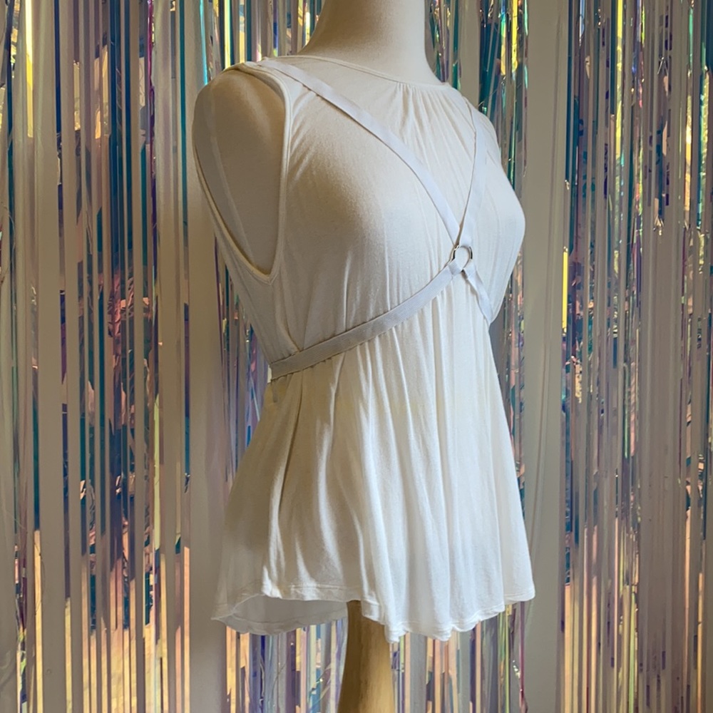 Tobi • O-Ring Bondage Flowy Tank